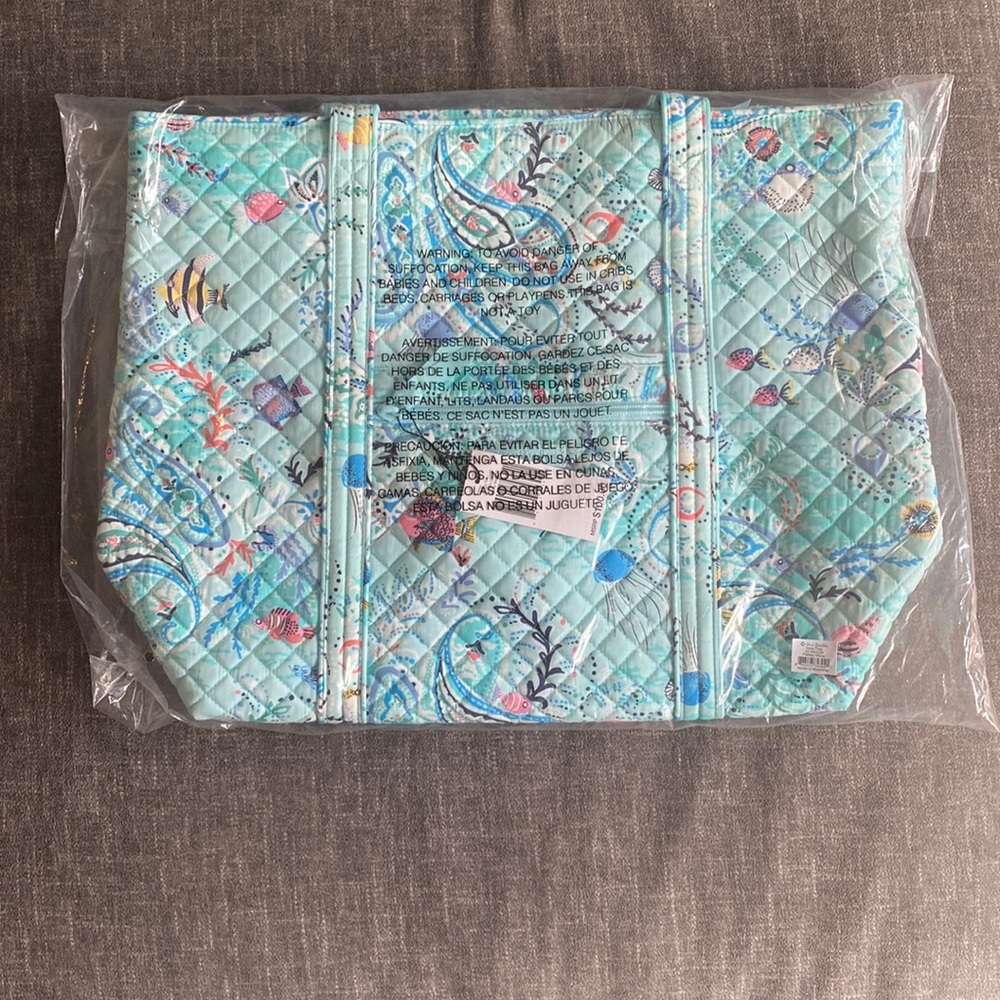 Vera Bradley Paisley Wave Vera Tote - brand new in packaging!